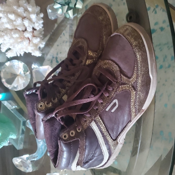 Diesel 8 - Picture 1 of 5